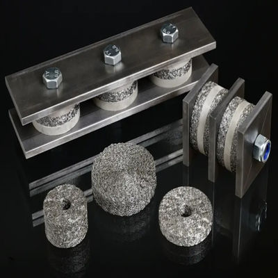 साइलेंसर निस्पंदन के लिए 5-150 मिमी उच्च व्यास 10-200 मिमी संपीड़ित बुना हुआ तार जाल